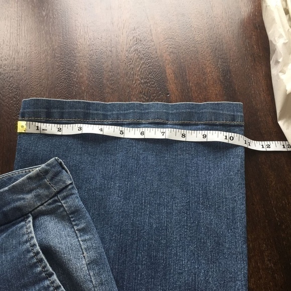 Chico's Platinum Denim Jeans Size 1 Regular - Picture 5 of 7